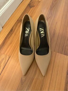 ZARA Beige Pointed-Toe Stiletto Heels